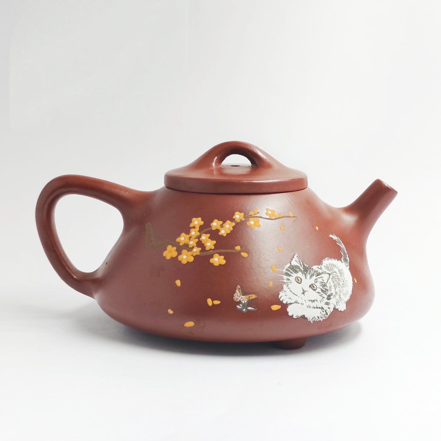 Shipiao Teapot with Plum Blossom Fragrance, Butterfly Play, and Cat’s Charm
